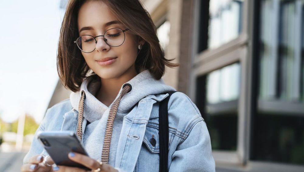 La beca de $81.685 mensuales busca garantizar el acceso, la permanencia y la graduación de estudiantes en universidades públicas de todo el país.