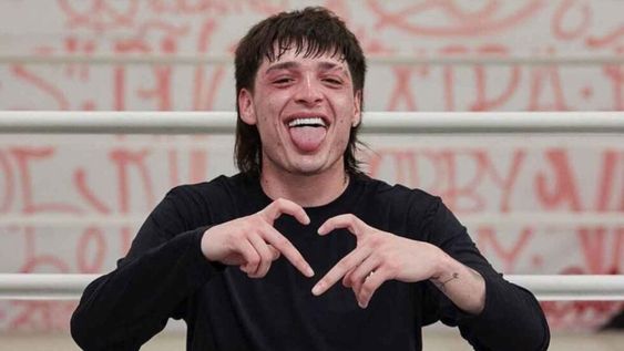 El cantante mexicano podría ser cancelado en Chile.