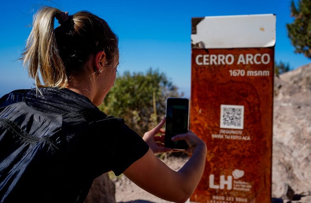 Se colocaron 11 carteles informativos , turísticos y preventivos en la localidad del Challao y en el emblemático espacio deportivo.