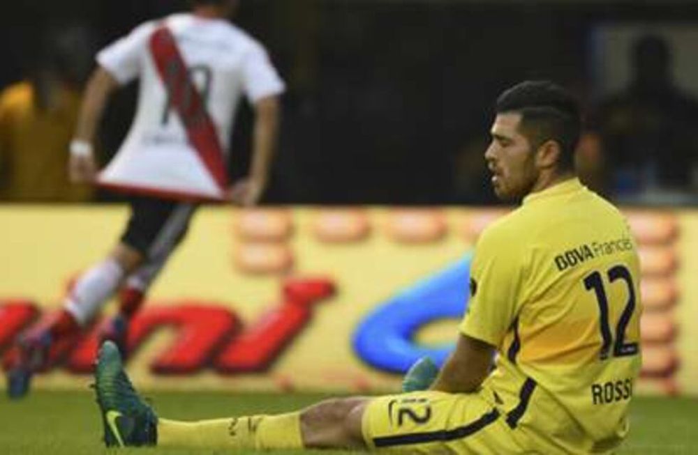 Con Rossi en el arco, Boca perdió tres y ganó uno contra River