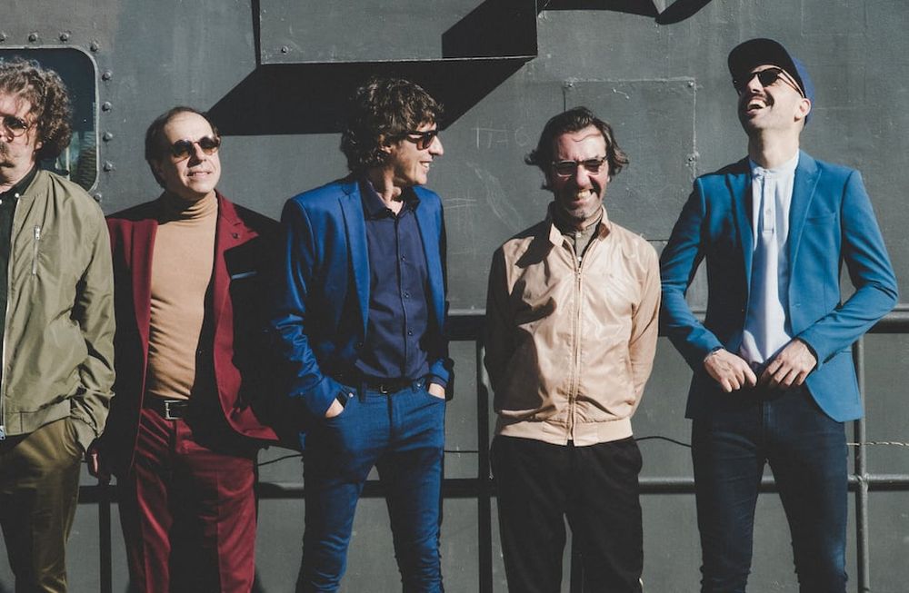 Raro, el disco bisagra del Cuarteto de Nos, tendrá su versión en vinilo y ya está a la venta en algunos países de Latinoamérica. Hoy llega a Argentina.