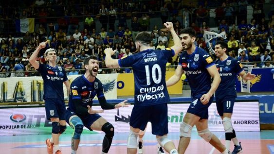 Compartila en WhatsappCompartila por EmailCon Facundo Conte como figura excluyente, Ciudad Vóley se consagró campeón de la Liga de Vóleibol Argentina por primera vez en su historia al derrotar 3-1 como visitante a UPCN de San Juan. / Gentileza.