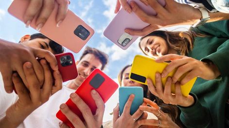 Los Andes | Adolescentes con celulares