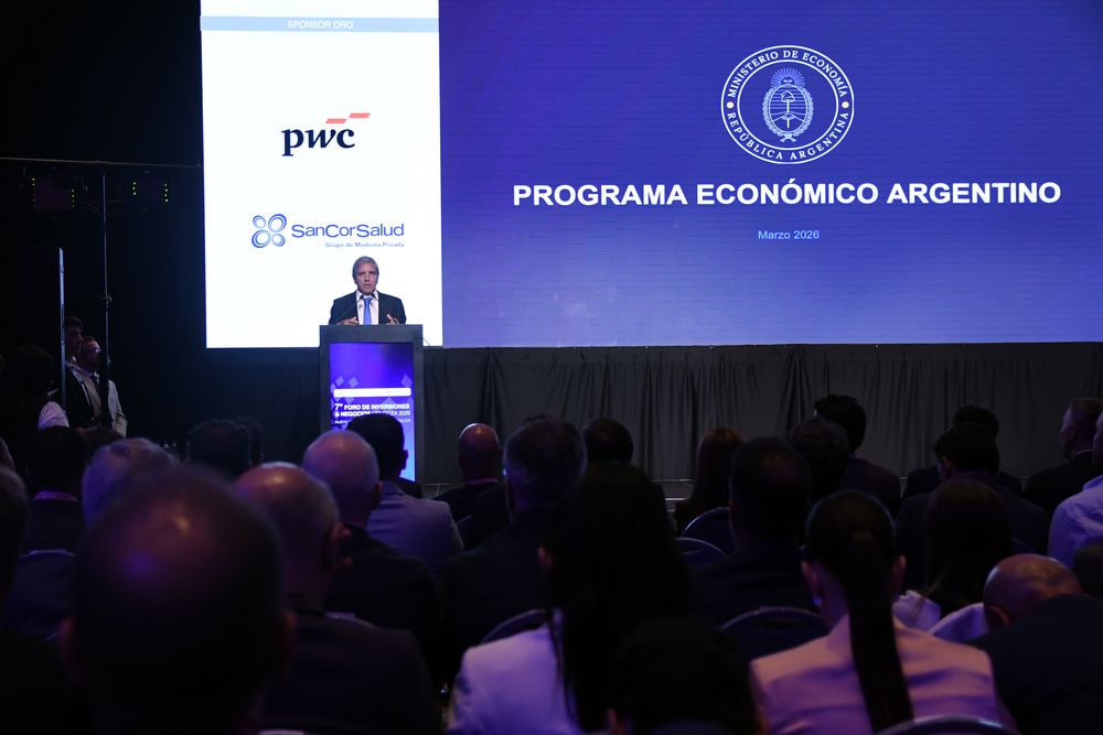 Luis Caputo en el Foro de Inversiones & Negocios.
