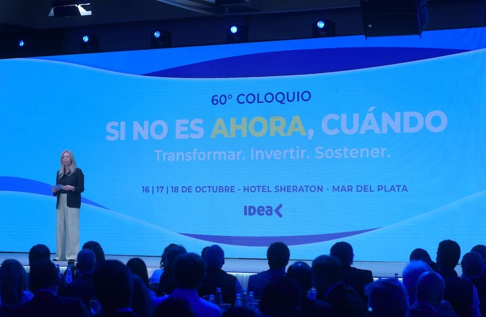 Gabriela Renaudo, presidente del 60° Coloquio, en la apertura del encuentro empresario que reúne a la dirigencia argentina en la ciudad de Mar del Plata. Foto: Gentileza