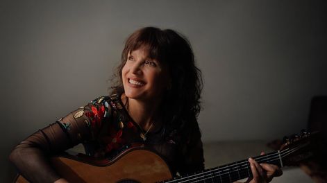 Los Andes | Lorena Astudillo se derrama creativamente como profesora, psicóloga y música: une todas sus cualidades en cada uno de sus proyectos.