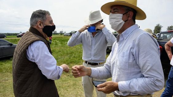 Familia tradicional. El campo Casa Nueva está en Santa Elena, Entre Ríos. Es propiedad hace décadas de los Etchevere.