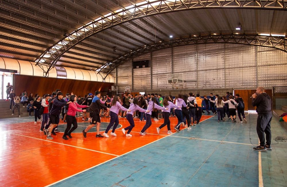 Los festejos intercolegiales de la primavera, con la presencia del jefe comunal