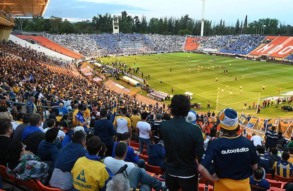 Vistas del estadio Malvinas Argentinas en la final de la Copa Argentina entre Gimnasia y Esgrima LP y Rosario Central. / José Gutiérrez