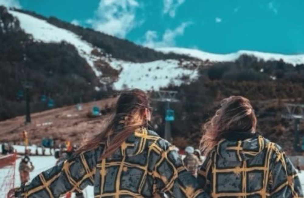 Suspenden el viaje a 200 egresados mendocinos por aumento de casos de Covid en Bariloche