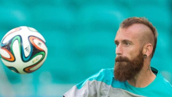 Nueve mil euros de multa para los futbolistas que usen barba