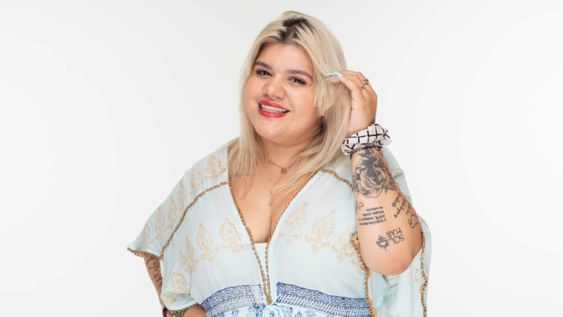 More Rial lucio una bikini rosa frente al espejo y mostró su transformación física