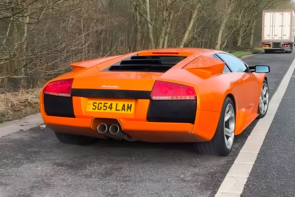 La compró hace 21 años y ahora vende la Lamborghini con más kilómetros del mundo Es un auto muy conocido (2)