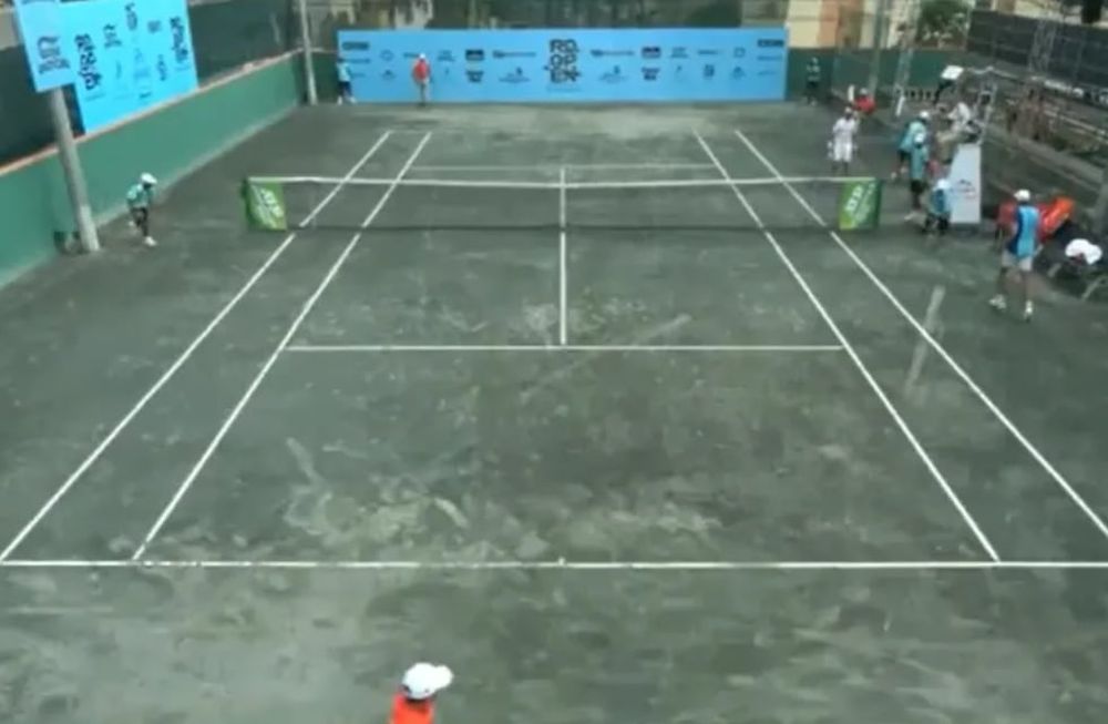 se jugaban partidos correspondientes a los cuartos de final del Challenger Tour / Video