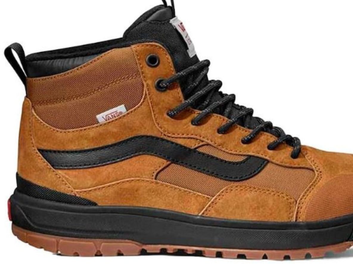 Cuánto salen las botas de trekking Vans en Chile.