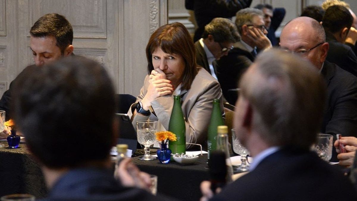 Bullrich presentó a sus seis nuevos voceros en campaña y arengó para ...