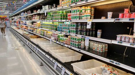 Los Andes | Ya se observan algunos faltantes en las góndolas y la situación podría empeorar si persiste el desabastecimiento de gasoil. Foto: Mariana Villa