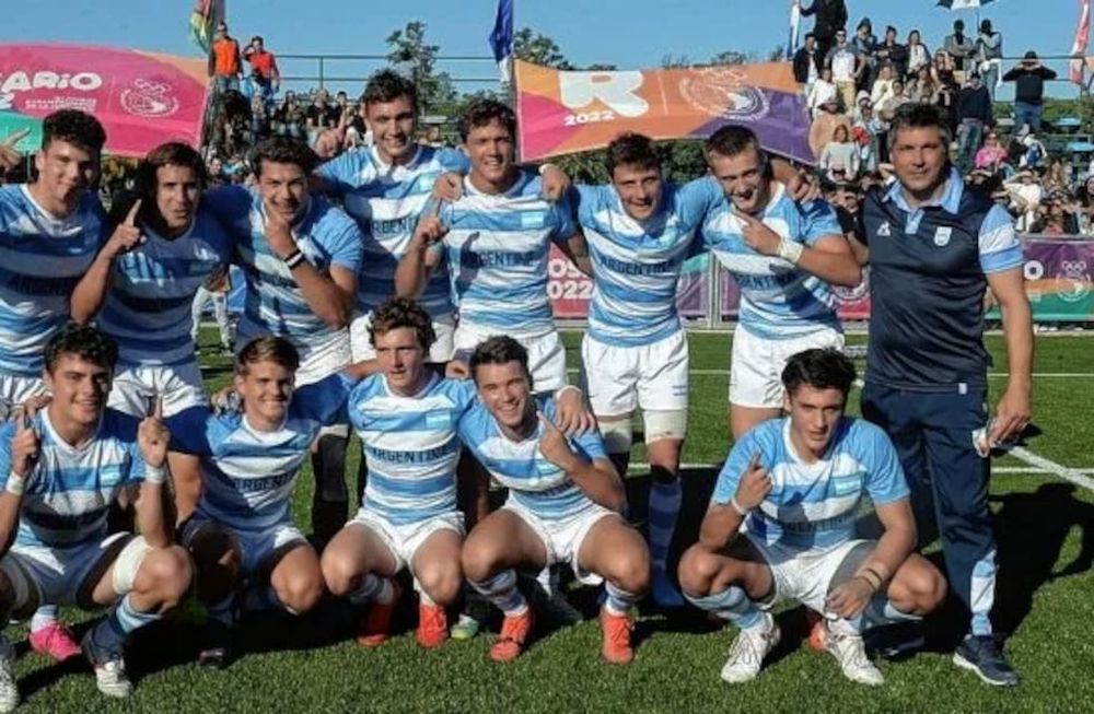 Los Pumitas 7s de oro.