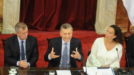 Macri termina su mandato: significado político e institucional - Por Rosendo Fraga