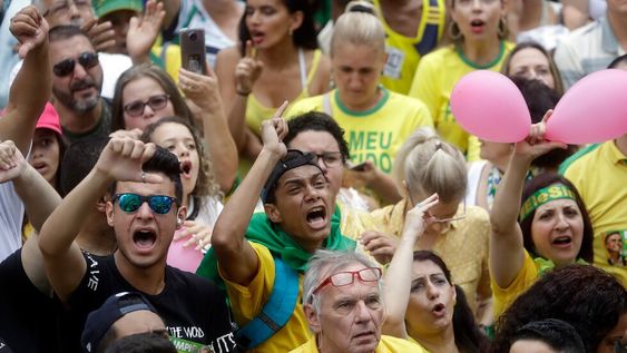 La ultraderecha crece en Brasil bajo la consigna de Dios, patria y armas
