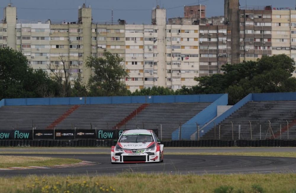 Triunfo espectacular de Barrichello en Buenos Aires