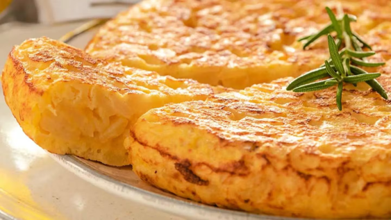 Tortilla sin huevos, una de las recetas más innovadoras en comida, ingredientes, nutrición.