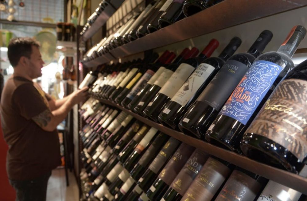 Toro es el vino más elegido por los argentinos con más de 8,5 millones de litros en tetra elaborados por mes. - Archivo / Los Andes