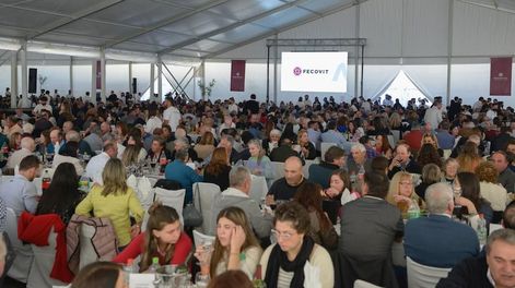FECOVITA celebró el fin de la cosecha con su tradicional almuerzo, en el que participaron 2.000 productores vitivinícolas