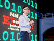 Axel Jutoran, consultor y especialista en IA aplicada a negocios