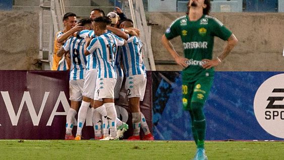 Racing lo dioe vuelta y se trajo un valiosísimo triunfo desde Brasil, donde superó a Cuiabá para quedar como puntero de su zona en la Sudamericana. / Gentileza.
