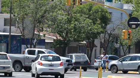 Proponen que la circulación máxima en calles urbanas sea de 30 km/h. Foto: Orlando Pelichotti / Los Andes