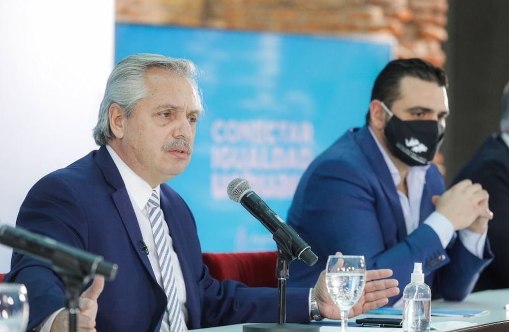 El presidente criticó la gestión del ex presidente Macri y dio palabras de apoyo al Gobernador de Tierra del Fuego, Gustavo Melella. Foto: Gentileza / Los Andes