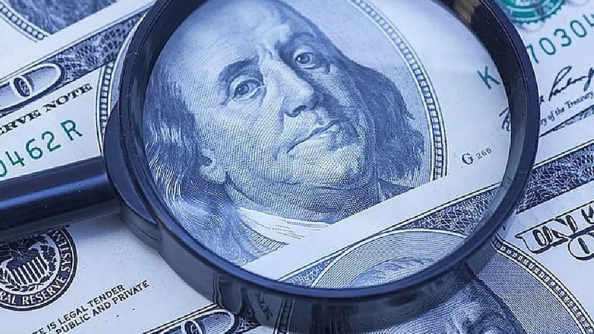 Más restricciones para acceder a dólares financieros: la nueva medida del gobierno ante la falta de reservas
