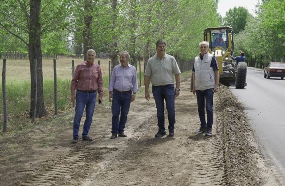 Vialidad Mendoza asfalta una de las principales vías de conexión al santuario de San Cayetano