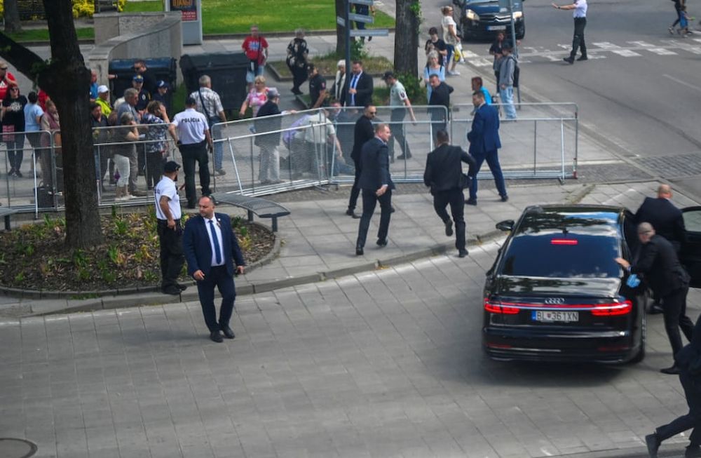 Atacaron a tiros al primer ministro de Eslovaquia