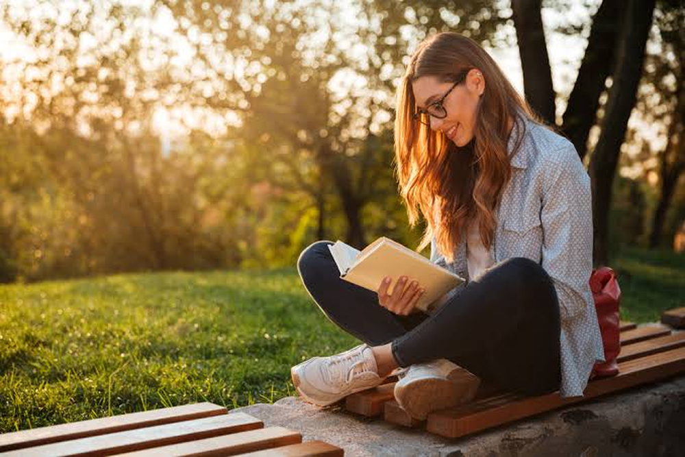 A través de sus estudios sobre psicología, el académico formuló la máxima que sintetiza su propuesta: Las personas más felices son aquellas que nunca dejan de aprender.
