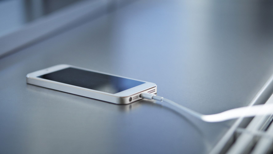 El botón de tu celular que la mayoría no usa pero ahorra batería