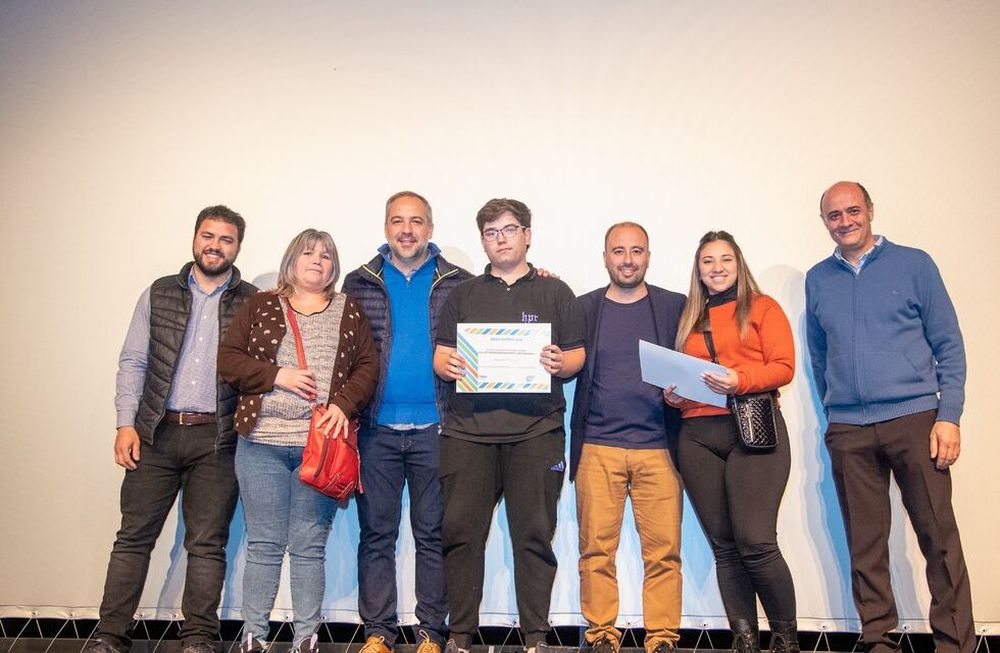 Maipú acompaña las trayectorias educativas de los jóvenes