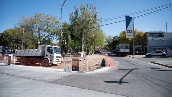 La Ciudad habilitó el lado este del cruce de Mariano Moreno y Paso de los Andes