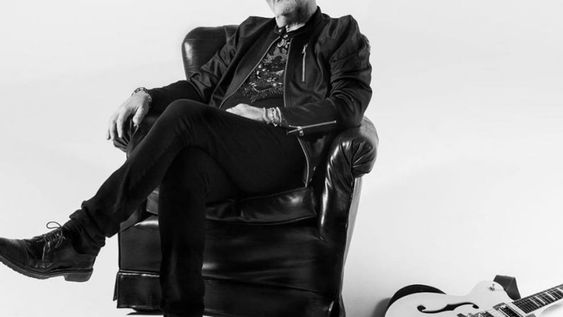 Miguel Mateos: Un clásico rebelde que se reversiona en sinfonías