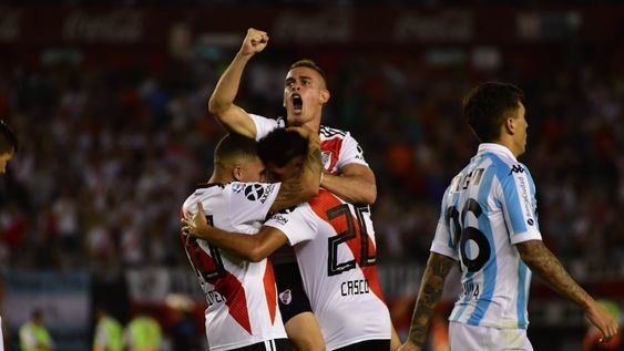 Le muestra la camiseta y le gana: River venció a Racing y calienta la Superliga