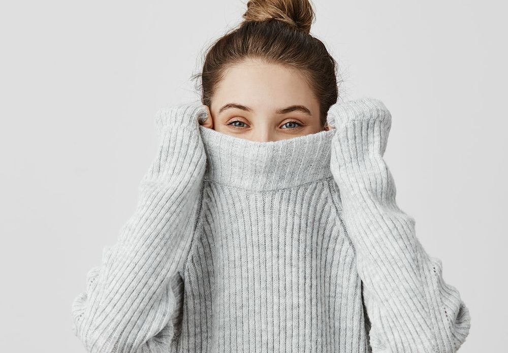 Chau al sweater básico el abrigo vintage que vuelve a ser tendencia este invierno 2026 (1)