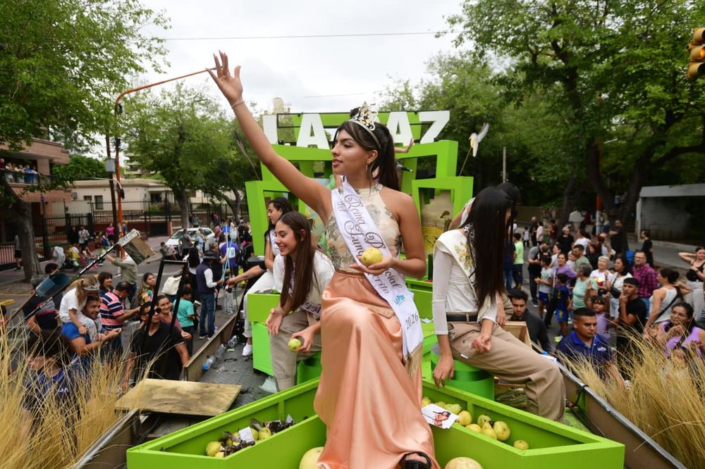 Carrusel de reinas 2026 