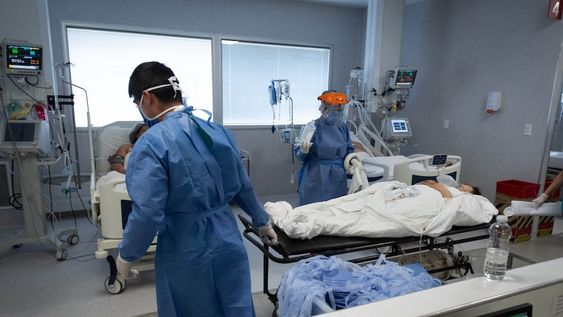 Unidad de Terapia Intensiva UTI donde estan los pacientes graves que requieren respiradores mecanicos. Foto: Ignacio Blanco / Los Andes.
