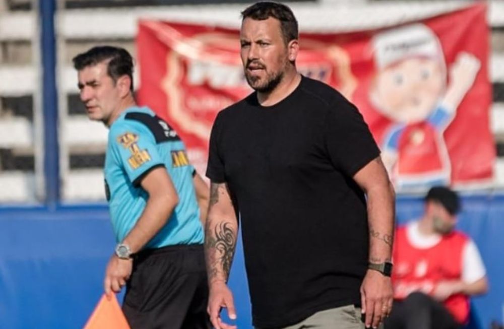El Ogro Cristian Fabbiani es el entrenador de Deportivo Riestra, que aspira a meterse en puestos de Reducido. (Instagram Cristian Fabbiani).