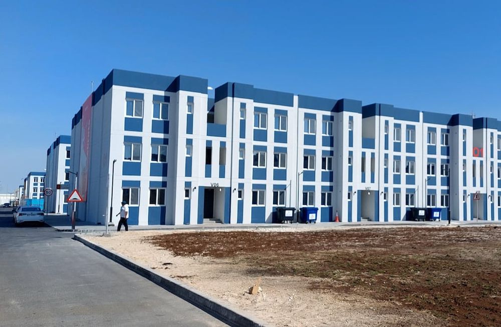 El complejo habitacional de apartamentos más económico de Qatar. Está bastante alejado de la ciudad.