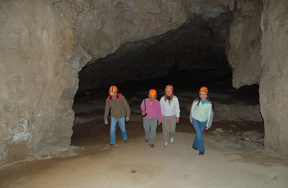 Reabrió la Caverna de las Brujas