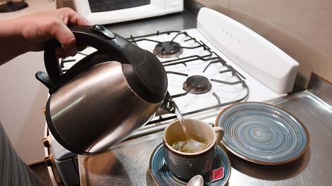 Los Andes | En agosto, septiembre y octubre, los usuarios mendocinos deberán pagar un extra por la electricidad, por una diferencia en el cálculo de los aumentos. Foto: Los Andes