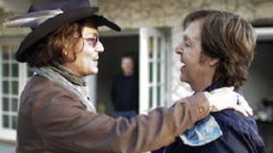Paul McCartney y Johnny Depp juntos en el clip de “Early Days”