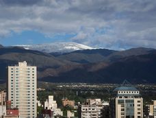 El pronóstico del tiempo para este lunes: cielo parcialmente nublado, con descenso de la temperatura. El pronóstico del tiempo para este lunes: cielo parcialmente nublado, con descenso de la temperatura.